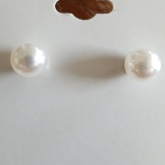 Faux Pearl Earrings - Picture 3 of 4